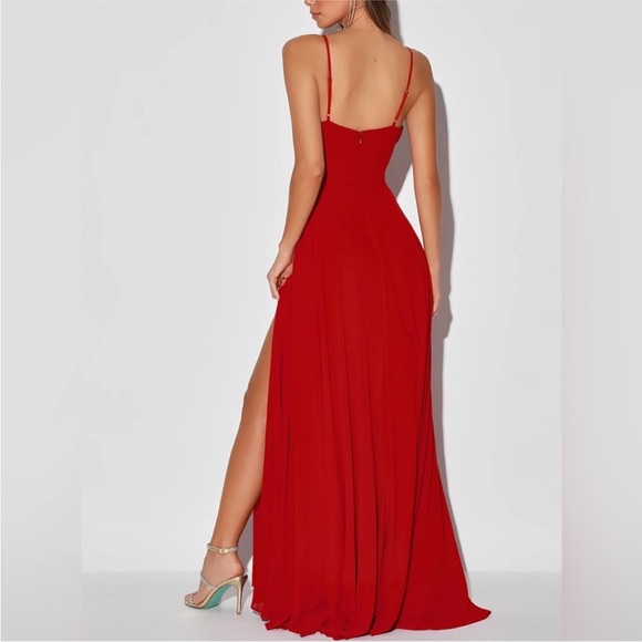 Lulu’s - Red Pleated Bustier Maxi Dress 💃🏻 - Picture 2 of 7